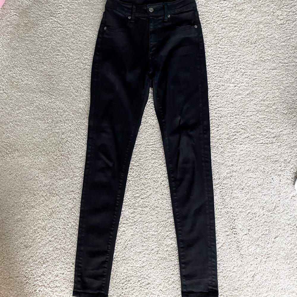 High waisted dark/black skinny jean